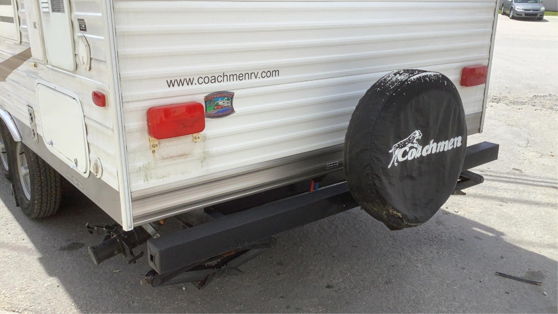 2011 Coachmen 23’ Camper Trailer Catalina