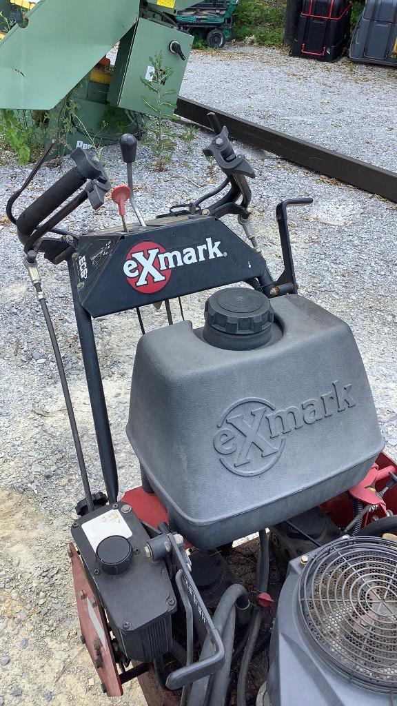 ExMark THP19KAE483 Turf Tracer Mower