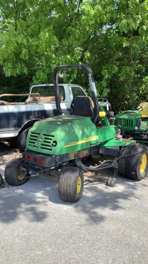 John Deere 3225B Fairway Mower