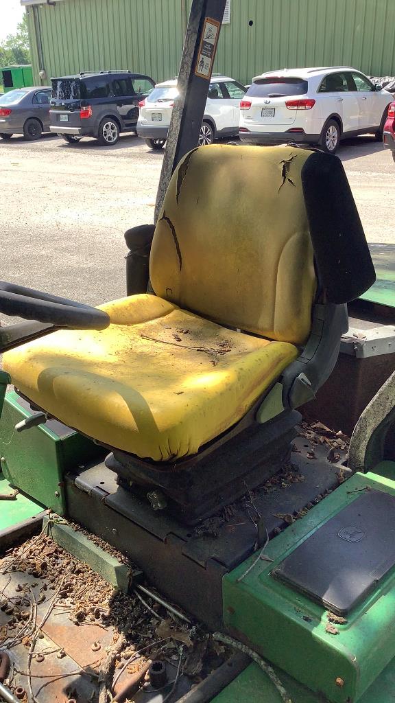 John Deere 3225B Fairway Mower