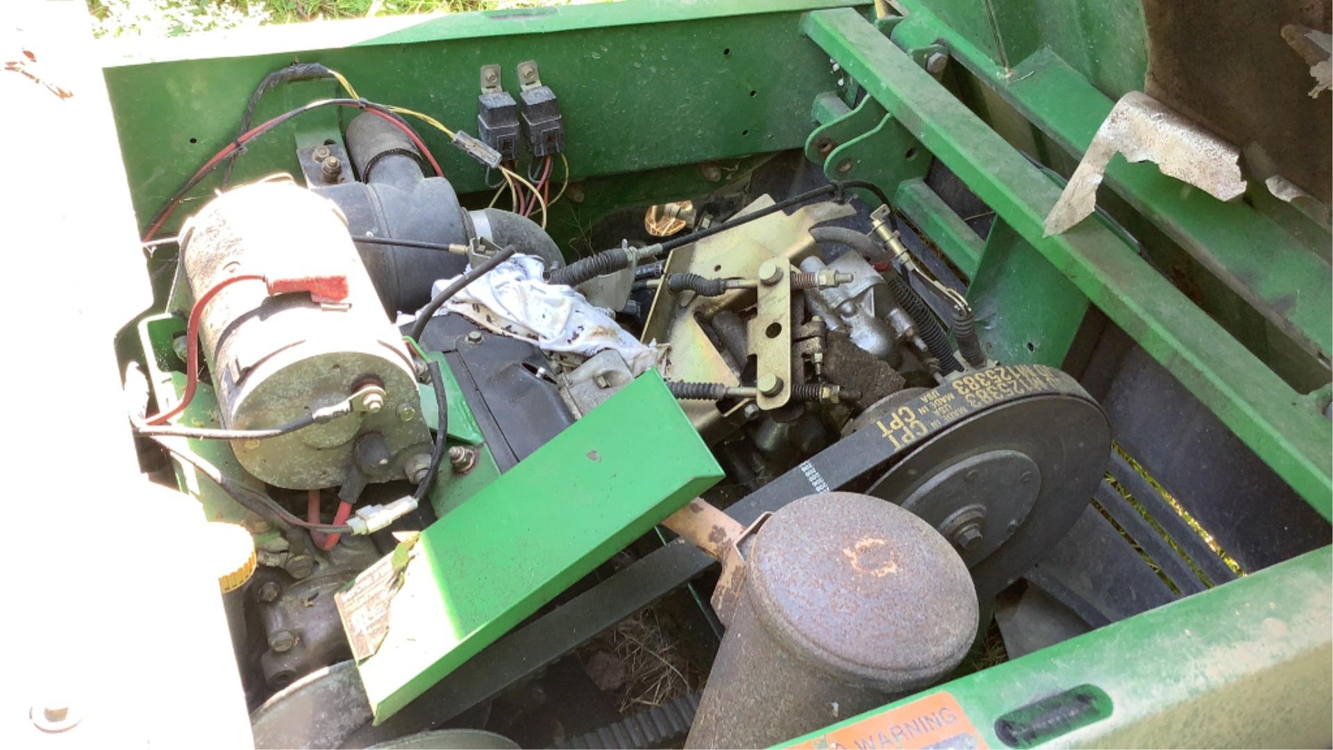 John Deere Gator XUV