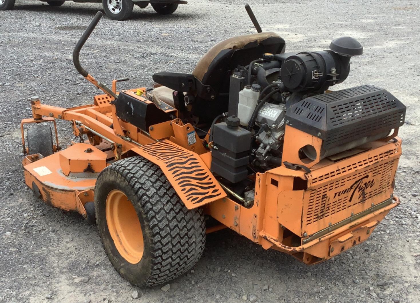 Scag Turf Tiger Mower STT61V-29DFI-SS