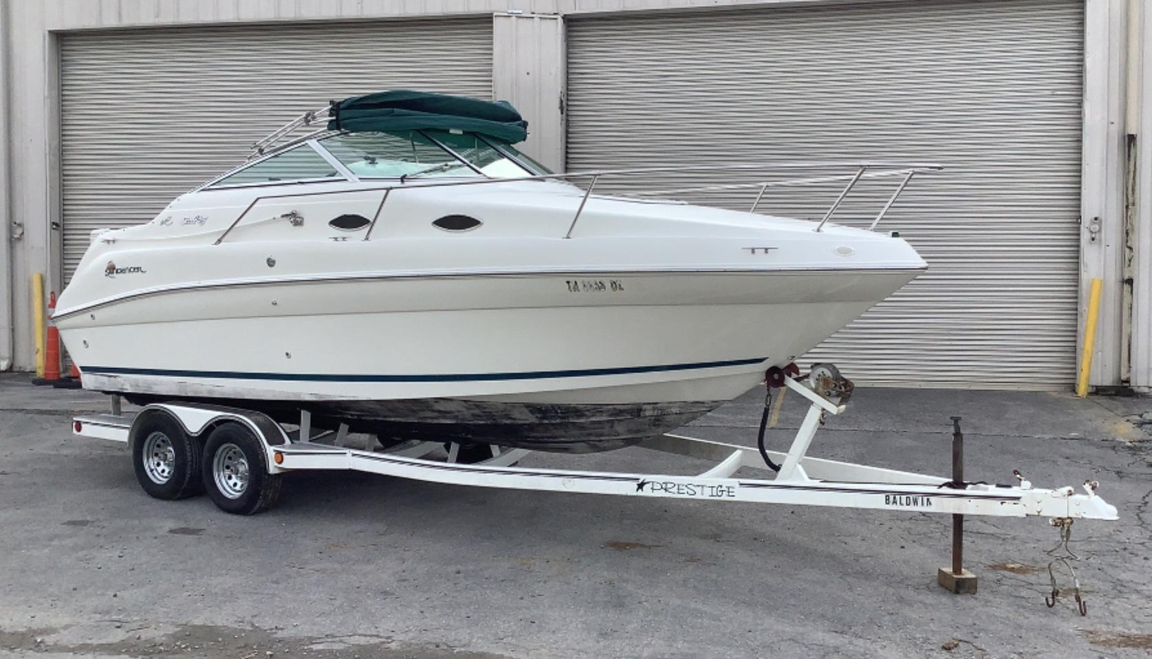 1997 Sea Ray 23’ Sundancer