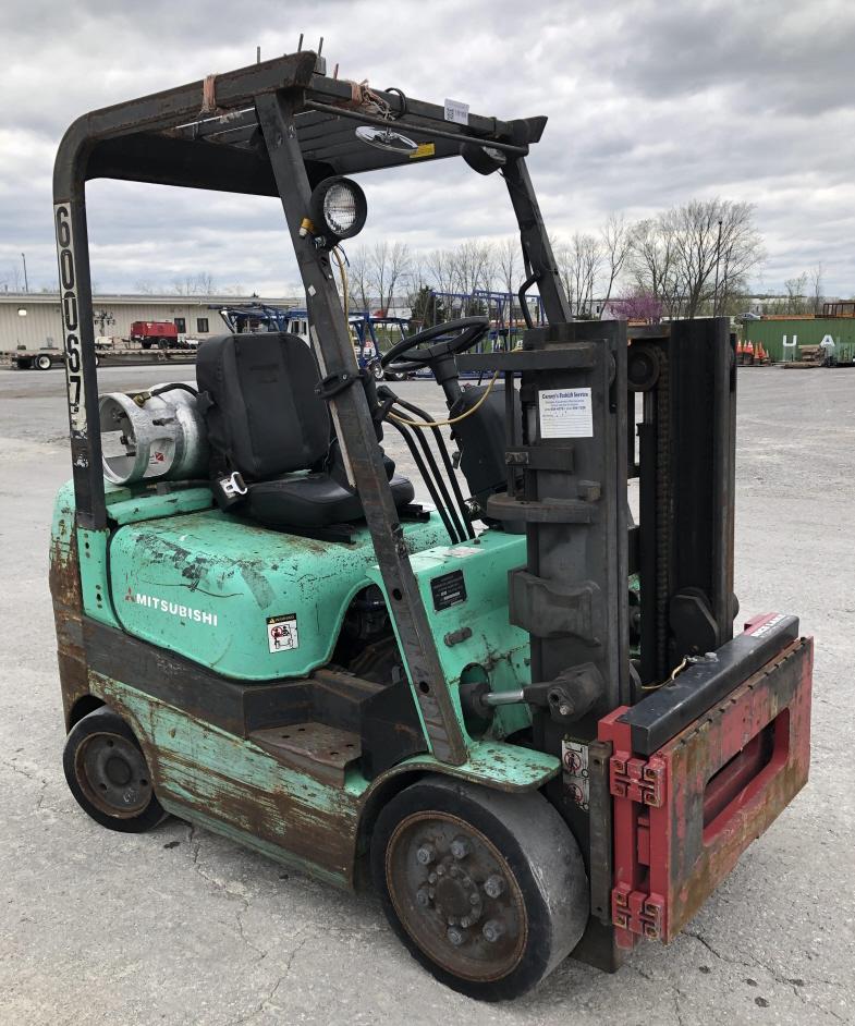 2000 Mitsubishi 4000Lb LP Forklift FGC20K