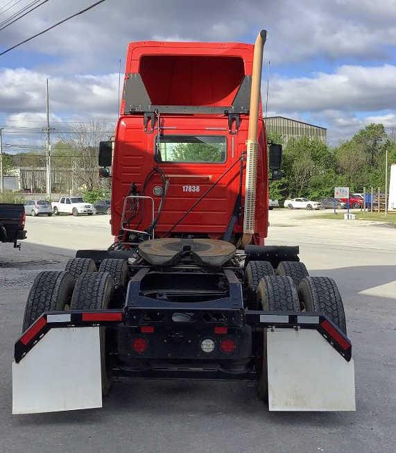 2017 Volvo VNM Road Tractor 6x4