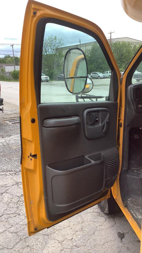 2002 GMC Savana 3500 Short School Bus 4x2