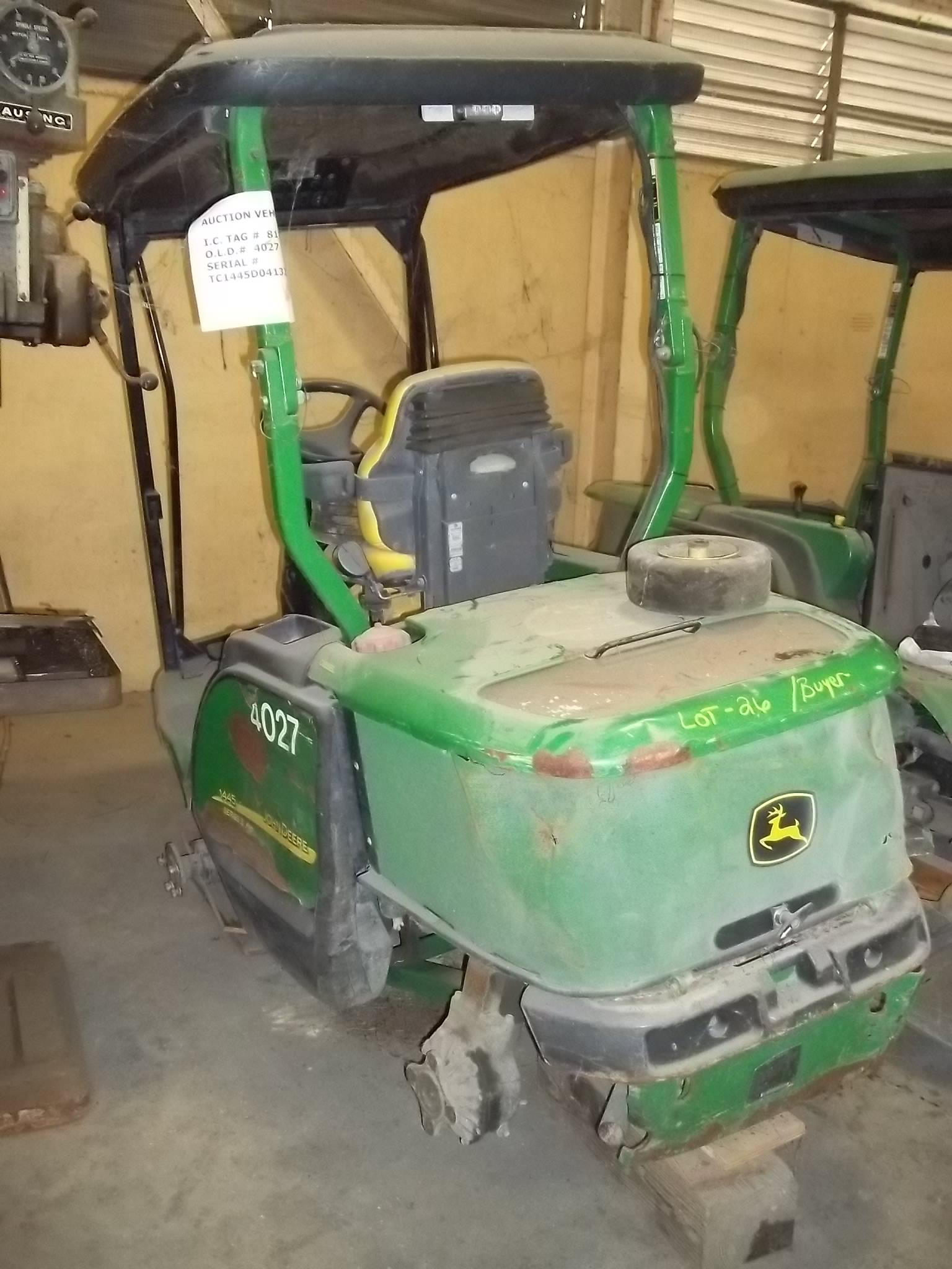 2004 John Deere F1445-72 Front Cut Riding Mower