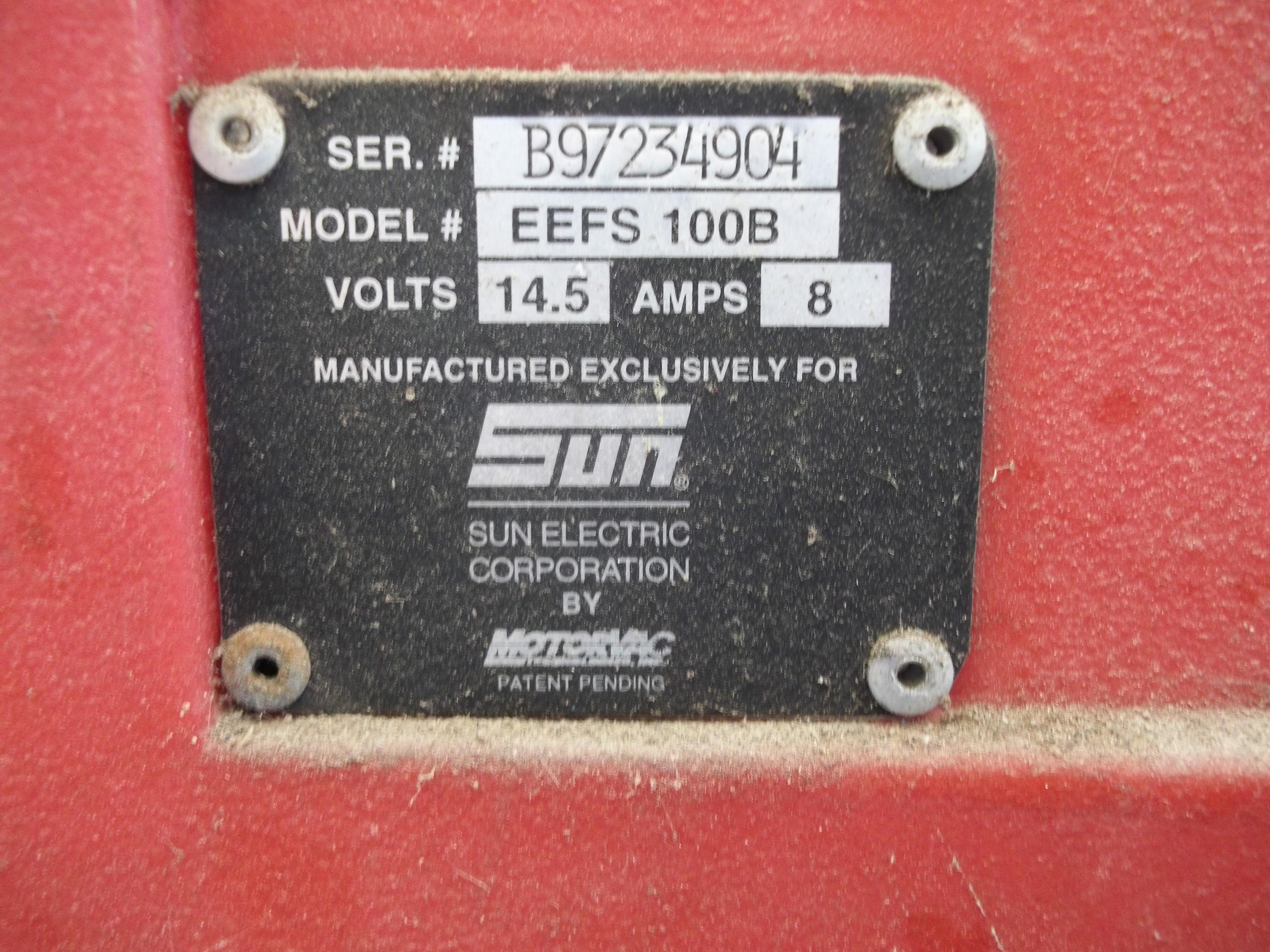 Sun Motor Vac Carbon Clean Model EEFS 100B