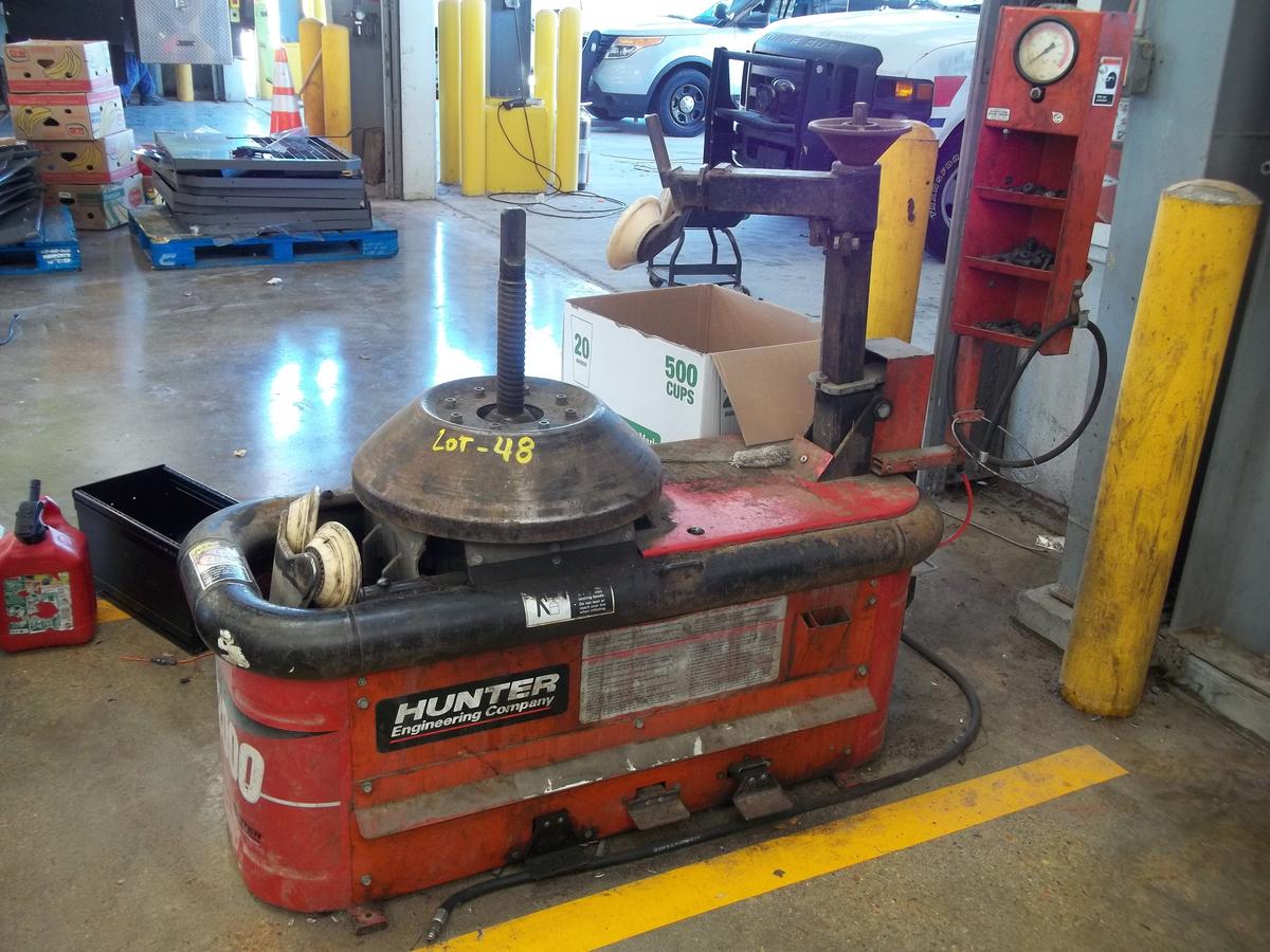 Hunter TC2000 Tire Machine