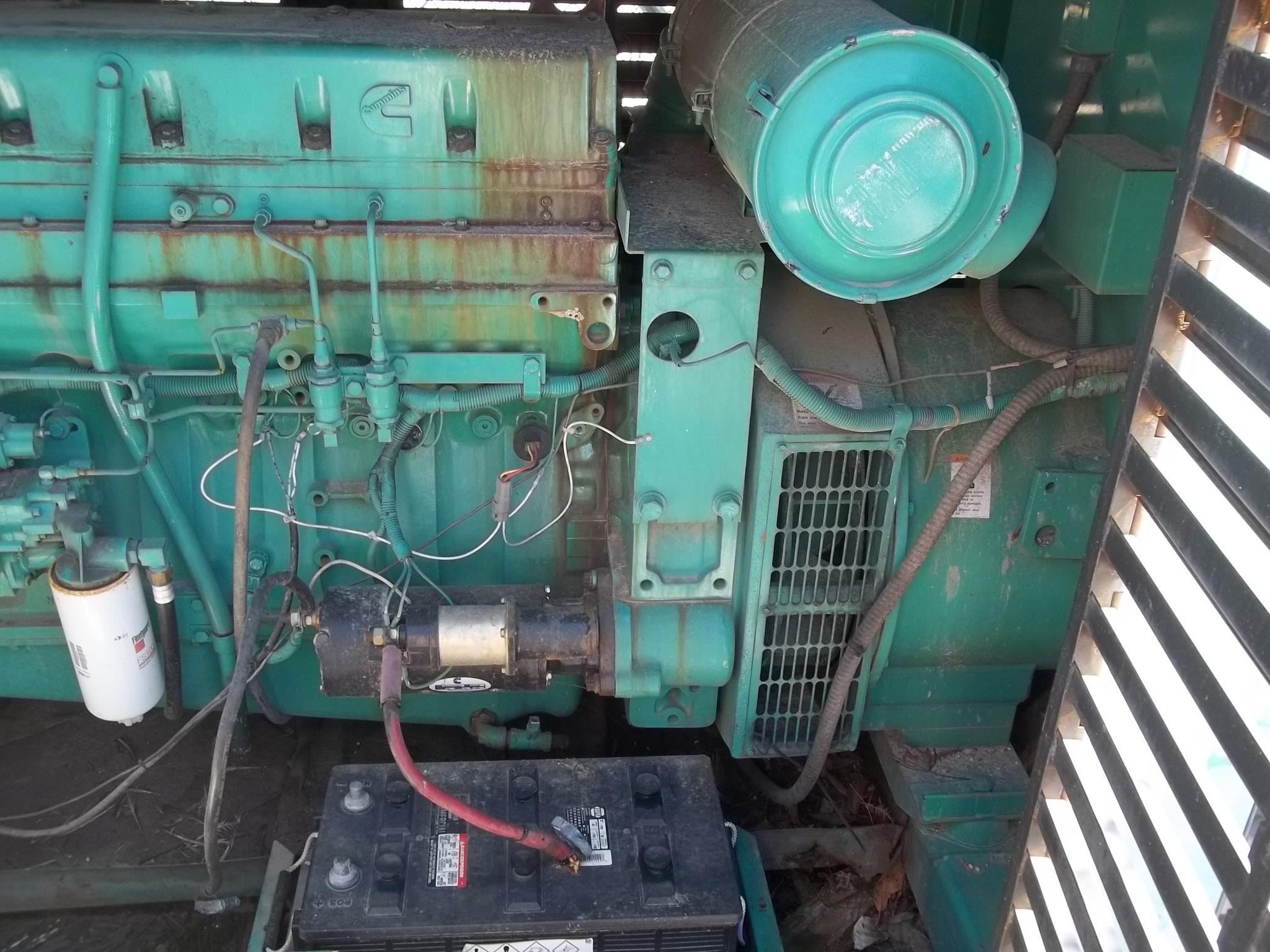 1992 Onan 200-KW Gen Set Model 200DFAA