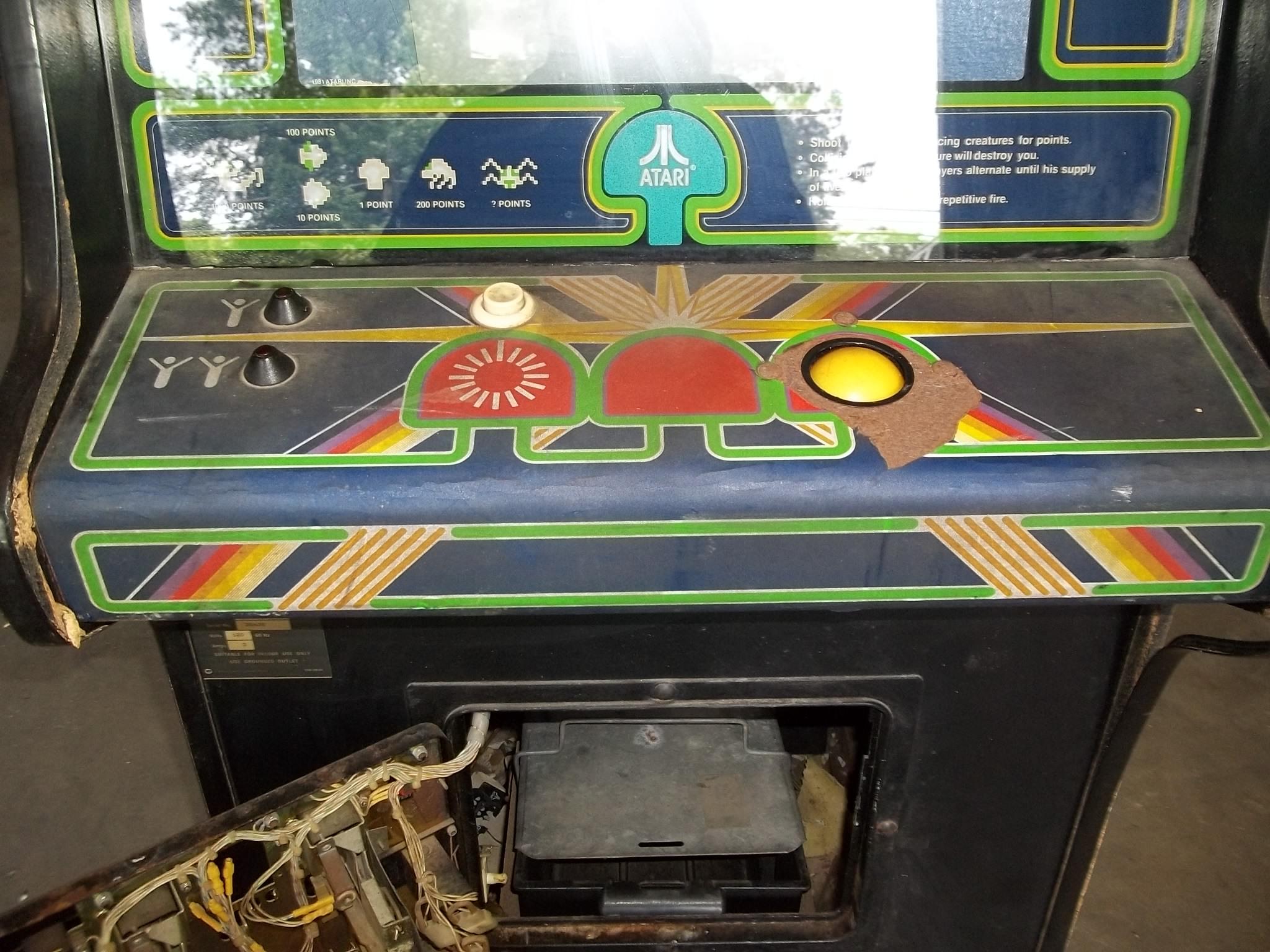 Atari Centipede Arcade Game