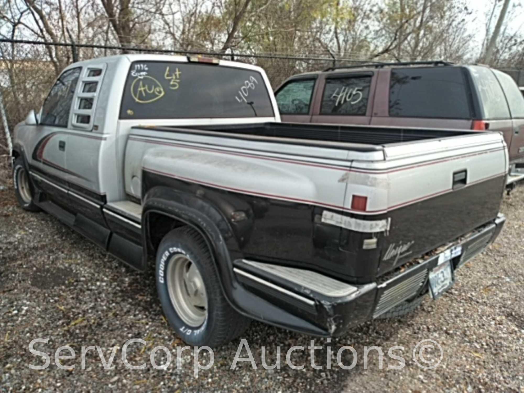 1996 Chevrolet Silverado Pickup Truck, VIN # 2GBEC19R3T1201330