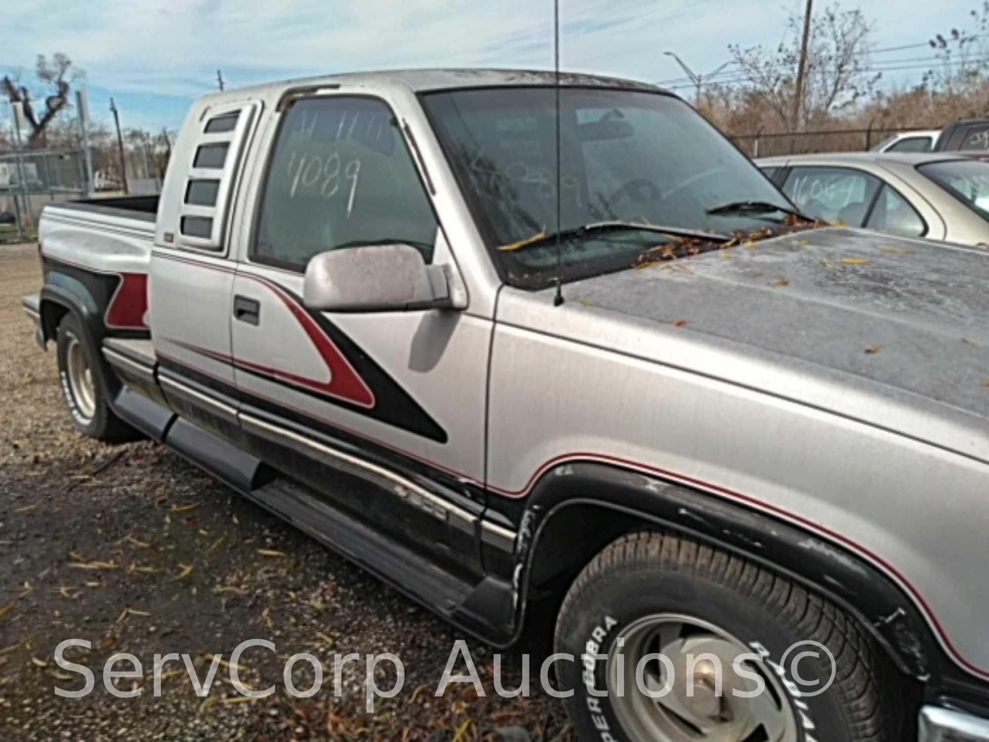 1996 Chevrolet Silverado Pickup Truck, VIN # 2GBEC19R3T1201330