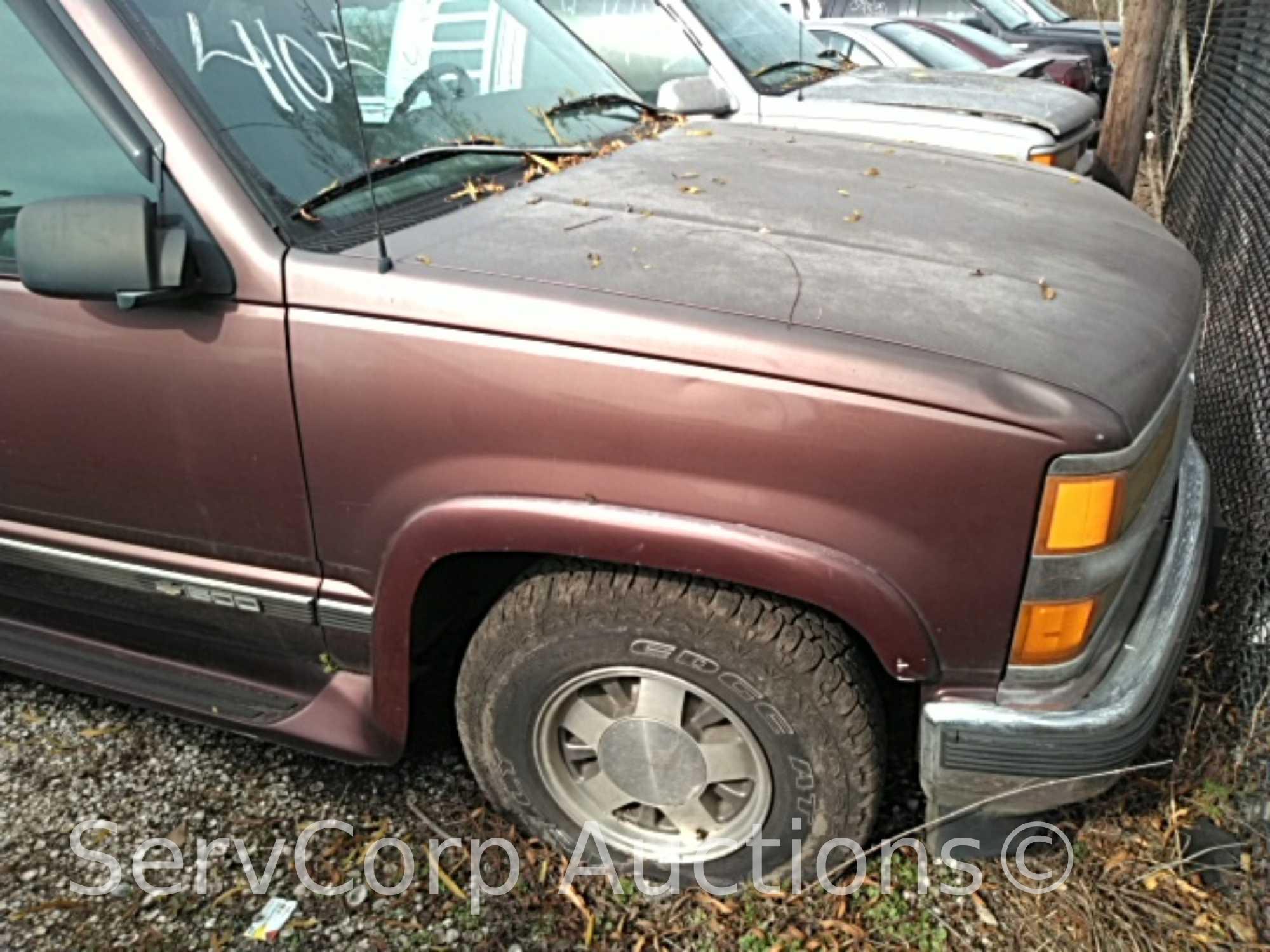 1996 Chevrolet Tahoe Multipurpose Vehicle (MPV), VIN # 1GNEC13R9TJ386954