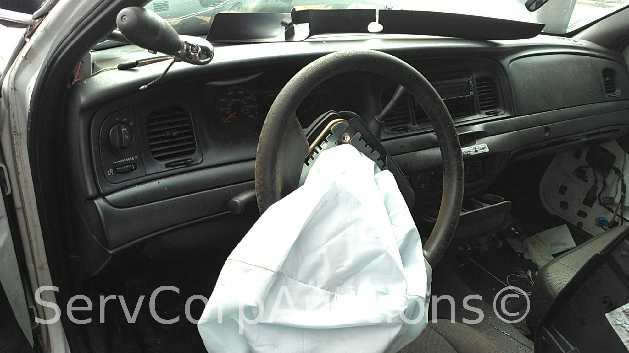 2008 Ford Crown Victoria Passenger Car, VIN # 2FAFP71V08X140612