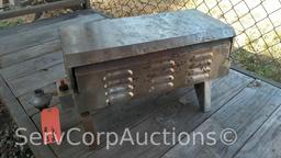 Lot on Shelf: Master Forge Portable Table Top Gas Grill