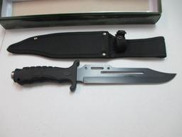 jr-17 Brand new 13in Black Bowie knife with rubberized sure grip handle