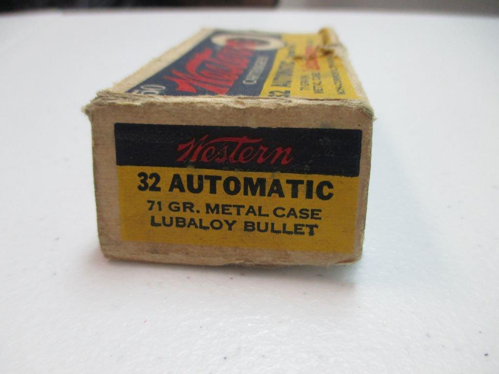 A-23 OLD Box WESTERN Cartridges 32 Auto Ammo71 gr metal case.  14 rounds left