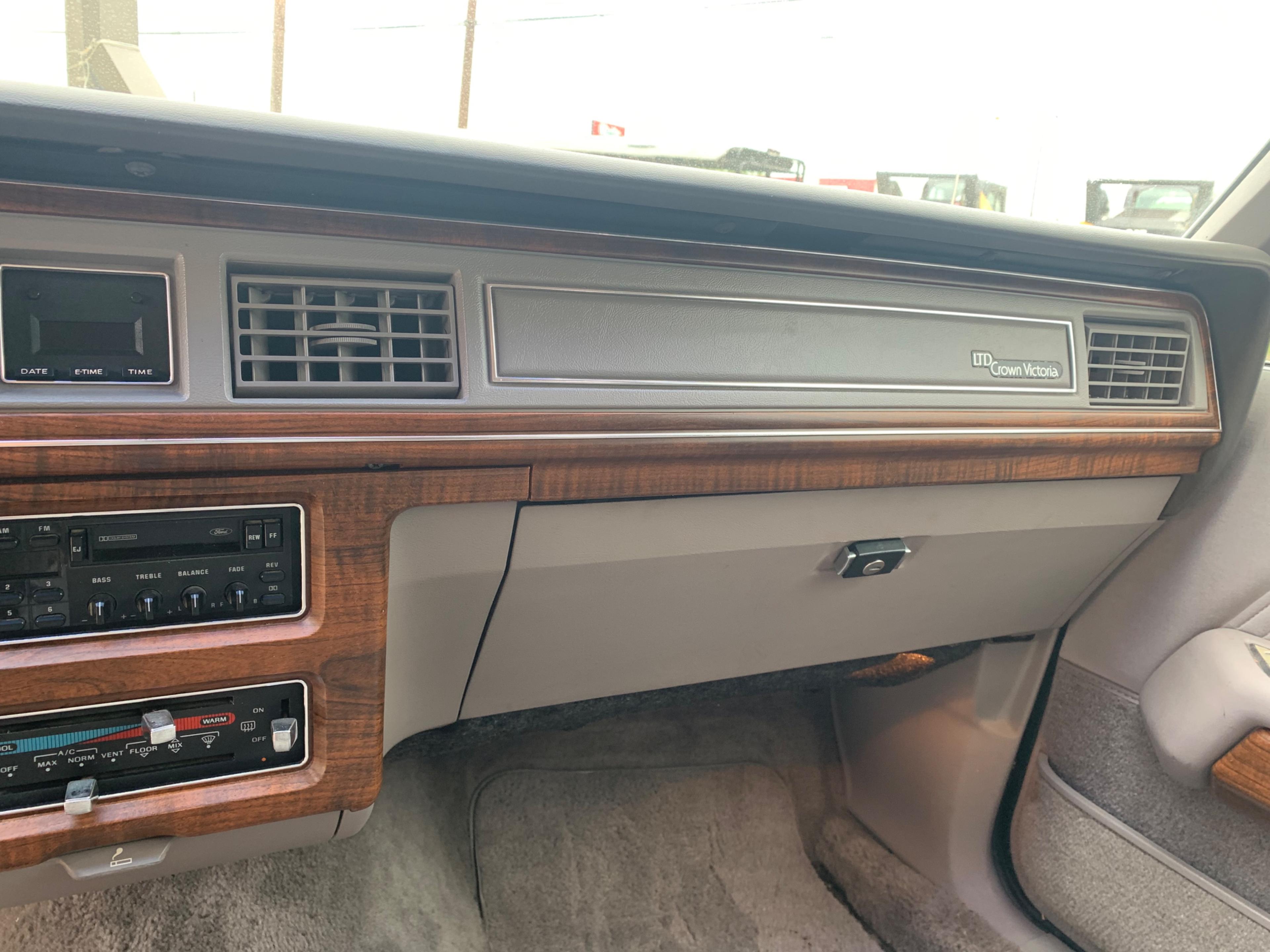 1989 Ford Crown Victoria