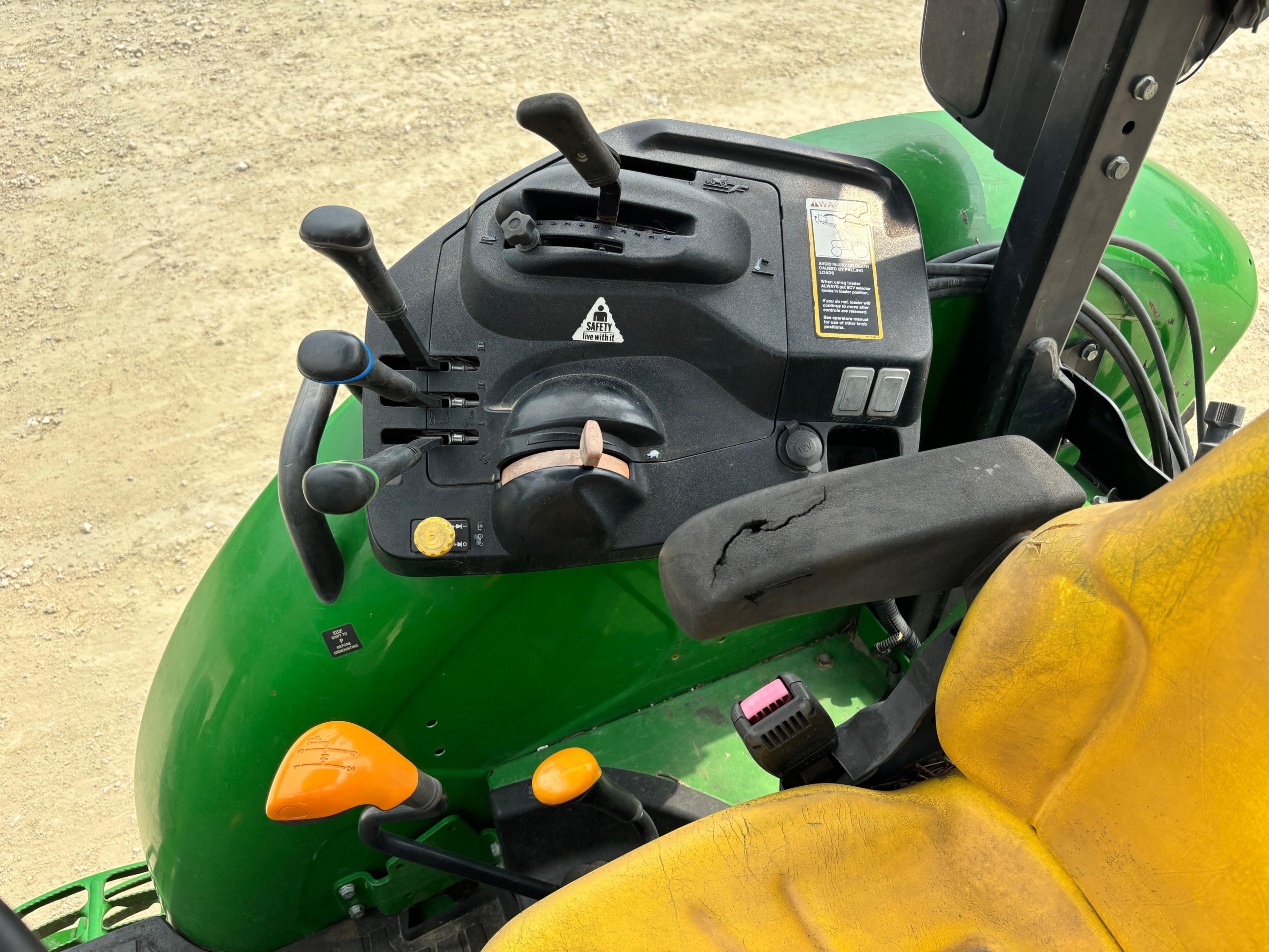 John Deere 5100E Tractor