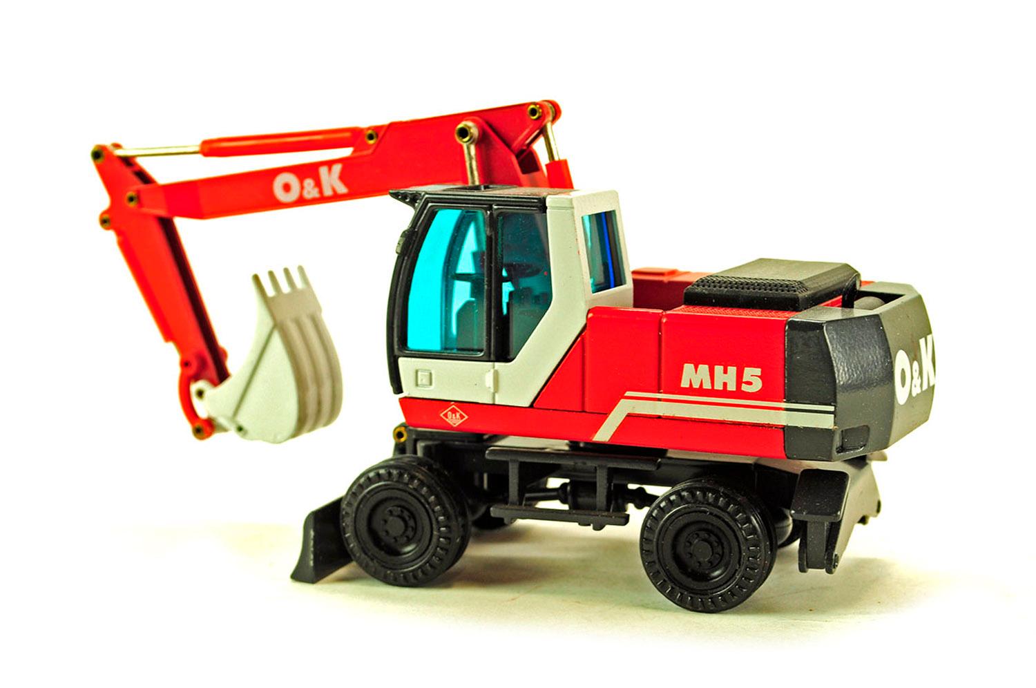 O&K MH5 PMS Wheeled Excavator