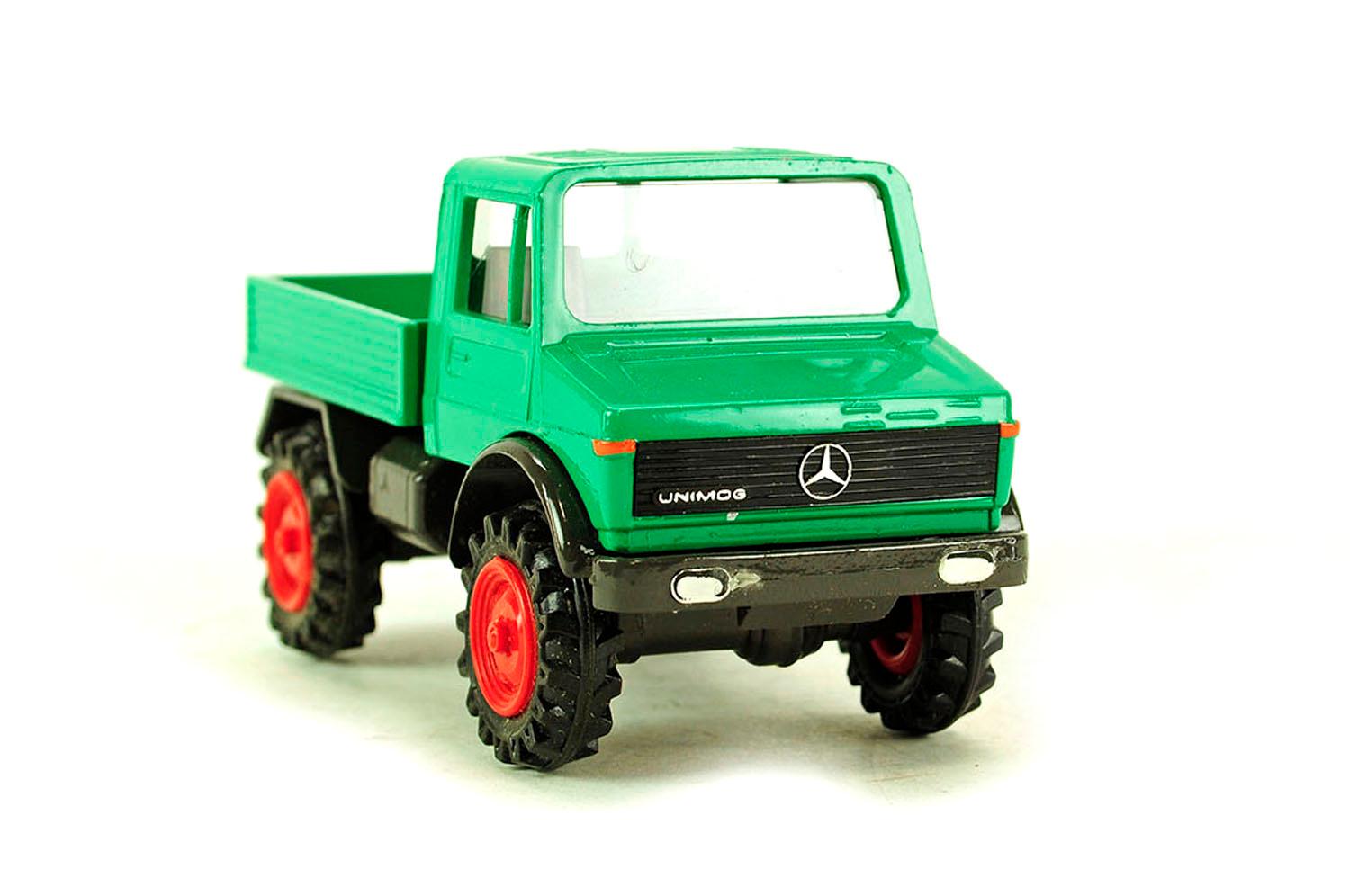 Mercedes Benz Unimog 1300 Flatbed Truck - Green