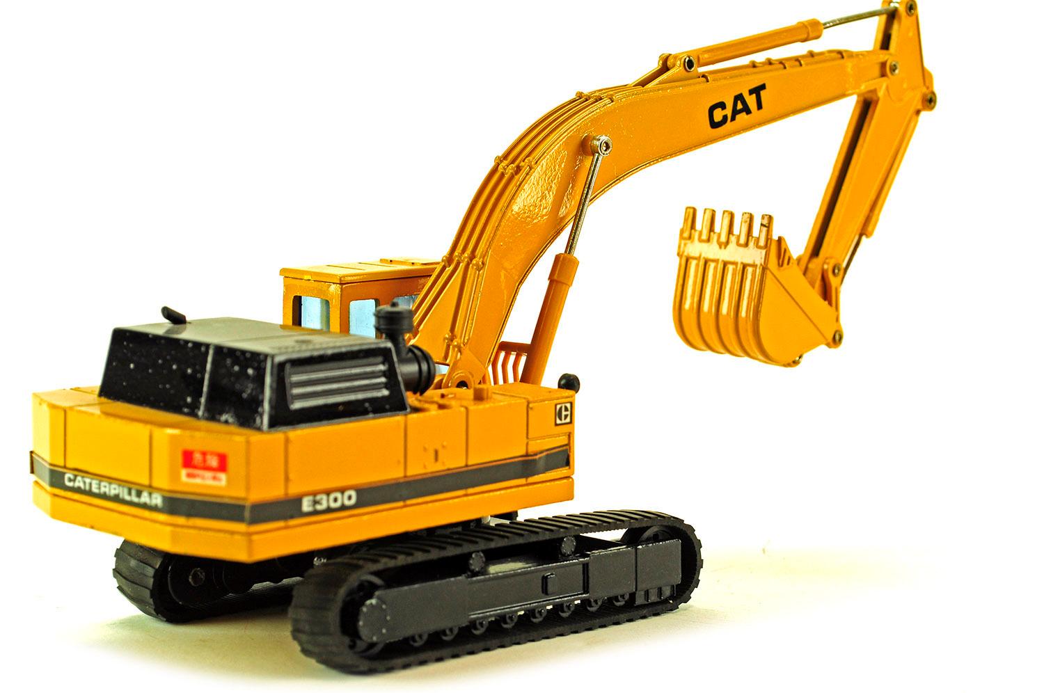 Caterpillar E300B Excavator