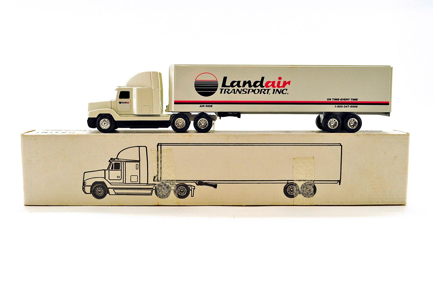 Freightliner Tractor w/Box Trailer - LandAir