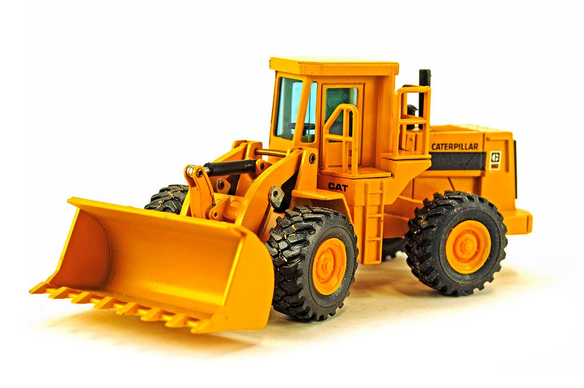 Caterpillar 966D Wheel Loader