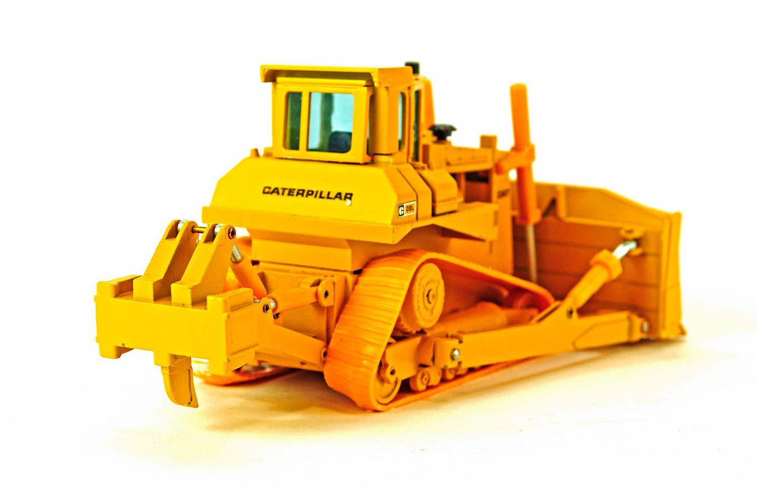 Caterpillar D8L Bulldozer