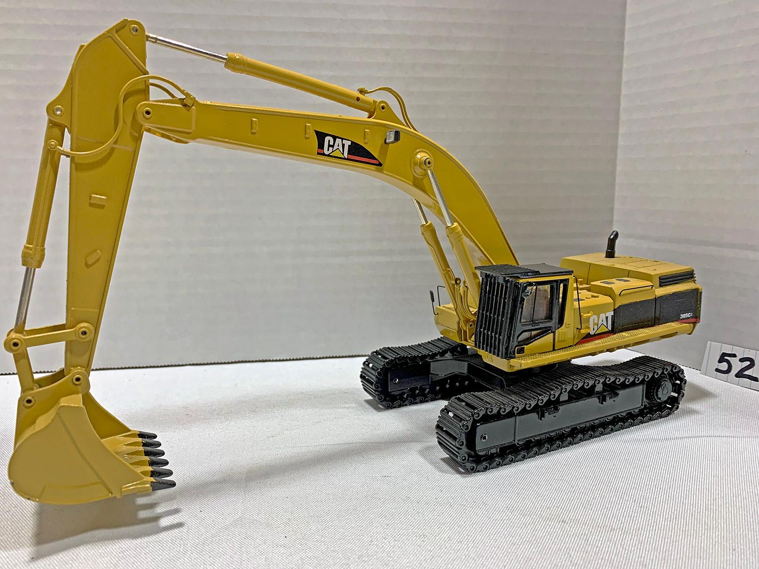 Caterpillar 385CL Excavator - 1:48