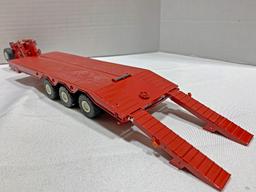 Widebed Lowloader 3-Axle Trailer- 1:48