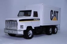 Caterpillar Delivery Truck - 1:25