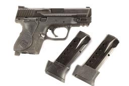 Smith & Wesson M & P 40 M2.0 in .40 Caliber