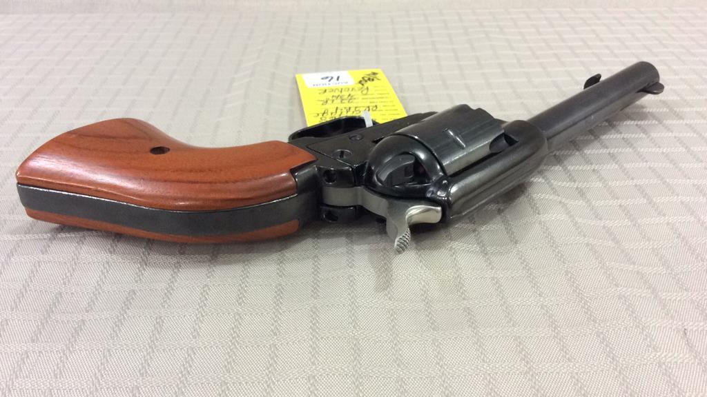 Heritage Mfg. Co Model RR22B4 22 LR Revolver