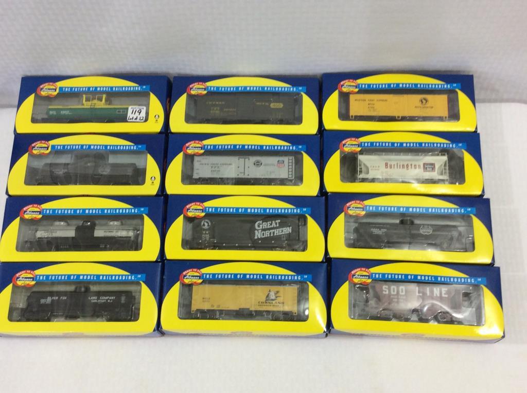 Lot of 12 Athearn HO Scale RR Cars Including