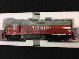 Atlas HO Scale GP-40 Locomotive #8910