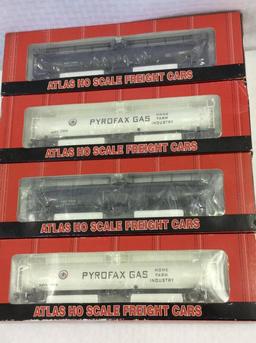 Lot of 7 Atlas HO Scale Train Cars-NIB Including