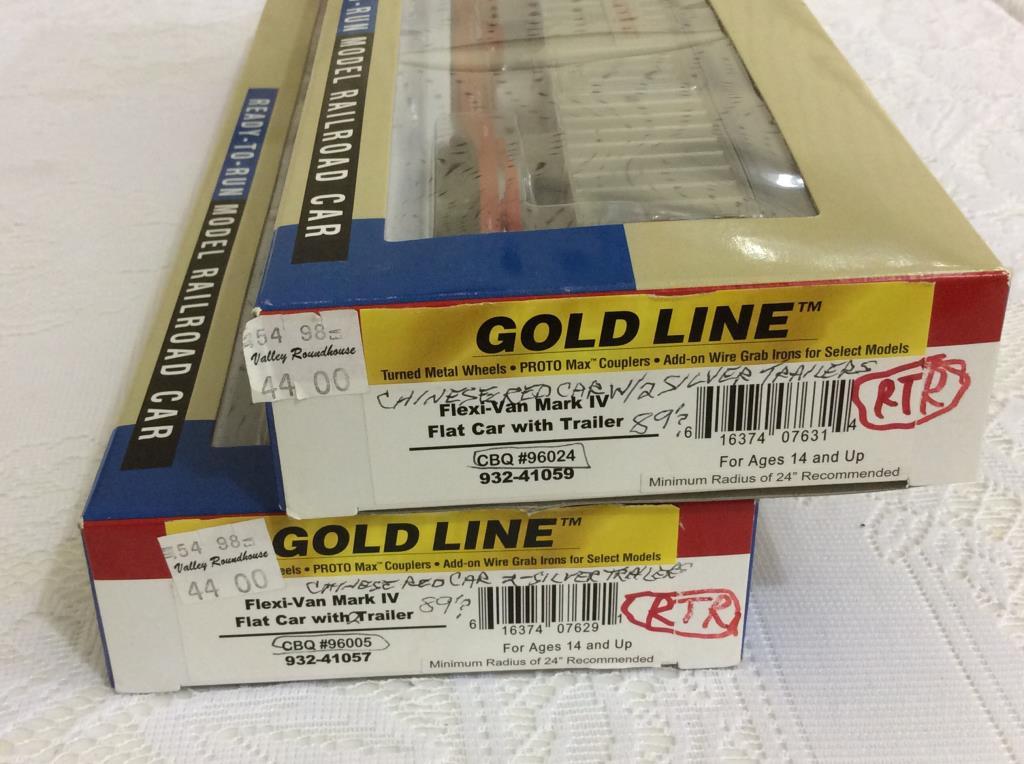 Lot of 4 Walthers HO Scale Gold Line Train Cars