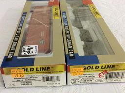 Lot of 4 Walthers HO Scale Gold Line Train Cars