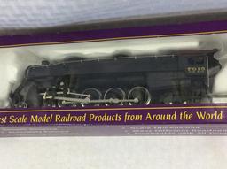 IHC Ho Scale  Locomotive 4-8-2 Mountain-Premier-