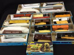 Lot of 16 Un-Assembled Athearn HO Model Scale
