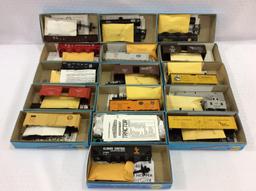 Lot of 16 Athearn Un-Assembled HO Scale Model