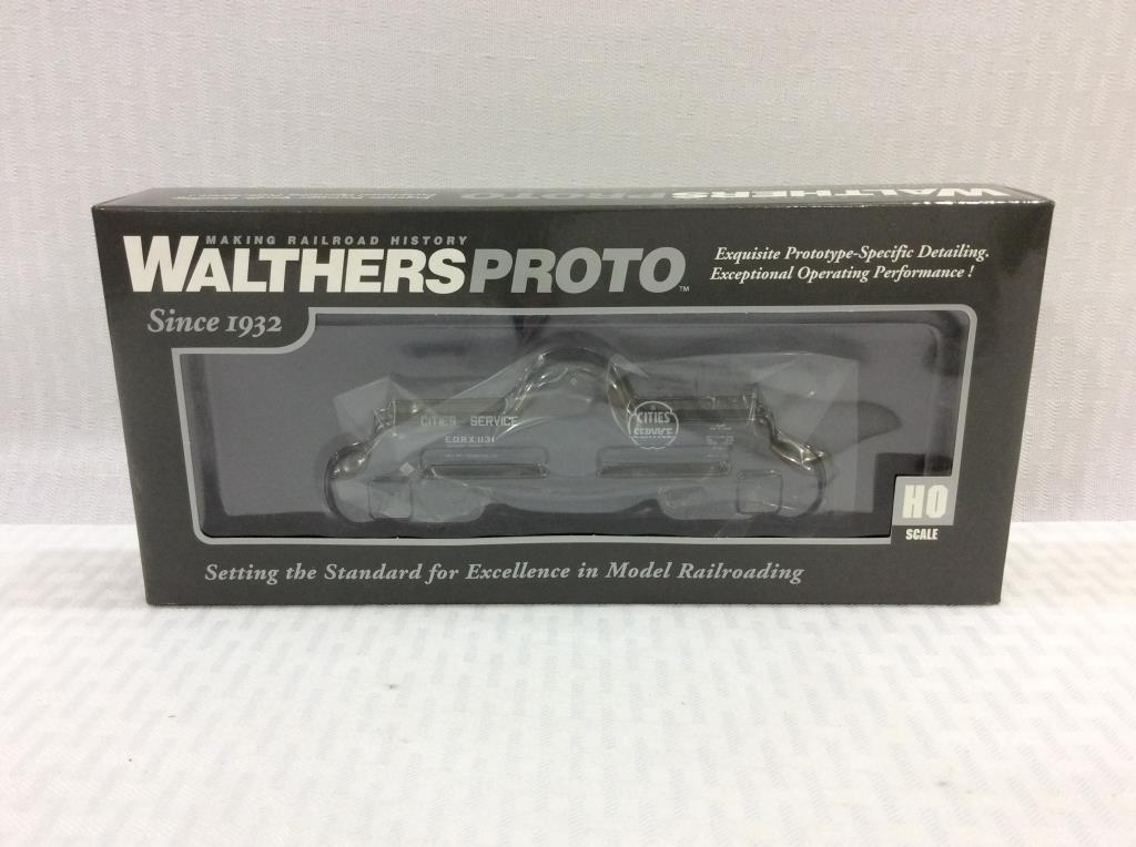 Lot of 9 Walthers Proto HO Scale RR Cars