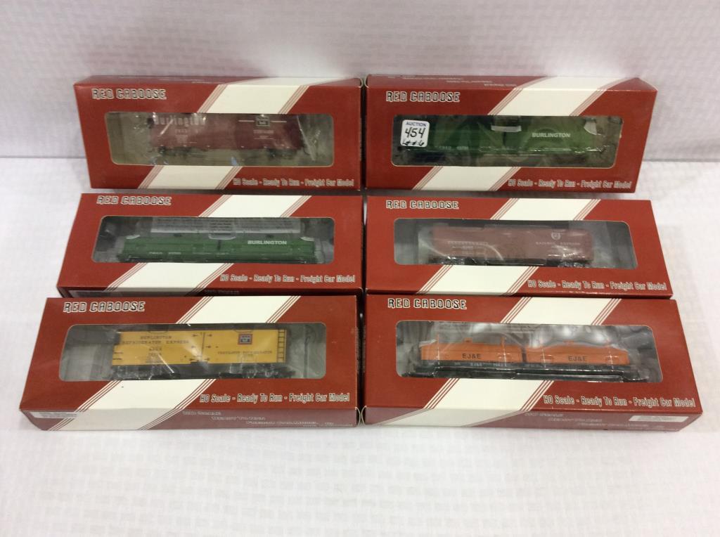 Lot of 6 Red Caboose HO Scale Freight Car Models