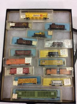 Lot of 15 Atlas N-Gauge Sm. Box Cars,