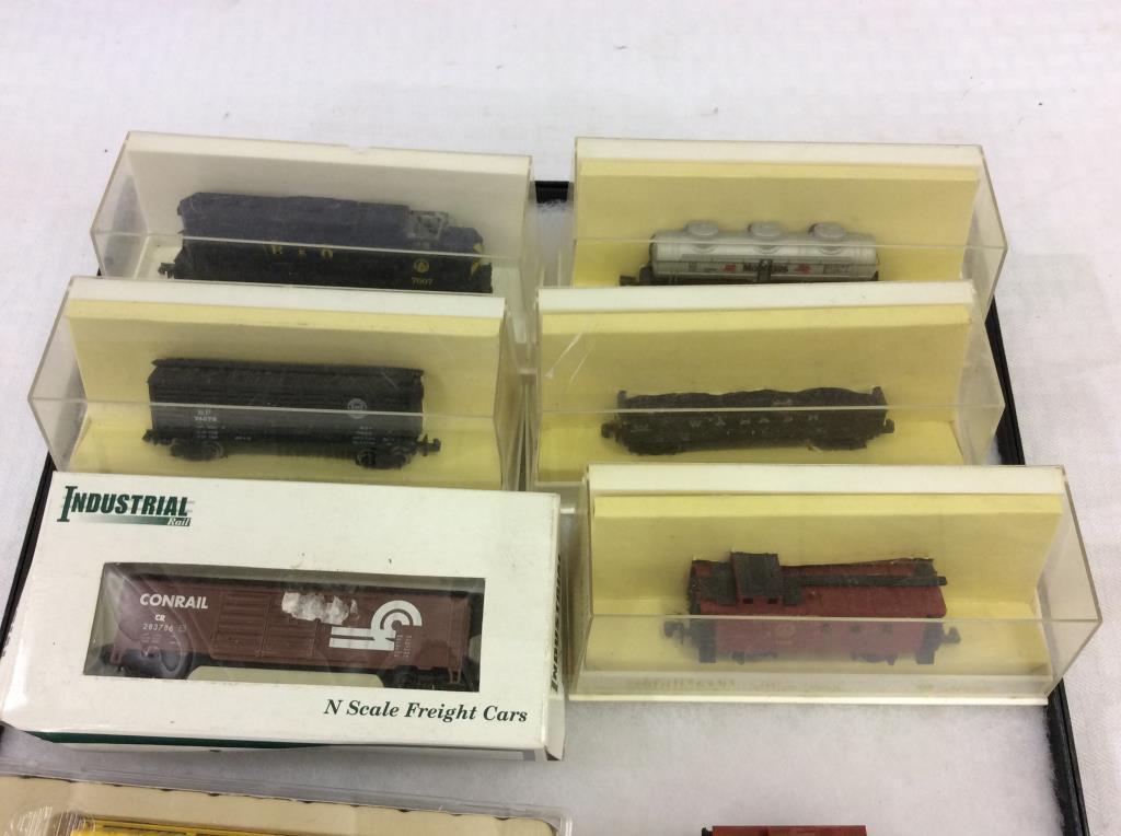 Lot of 13  N-Gauge Freight Cars-Most in