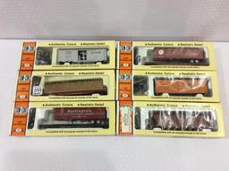 Lot of 11 Con-Cor Ho Scale Train Cars in Boxes