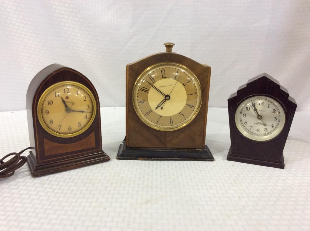 Lot of 3 Electric Clocks Including