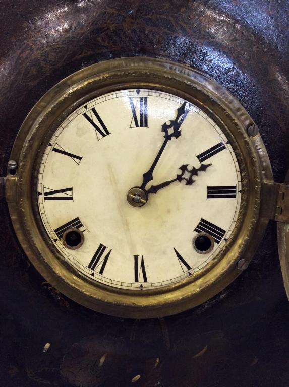 Antique Metal Keywind Clock w/ Key